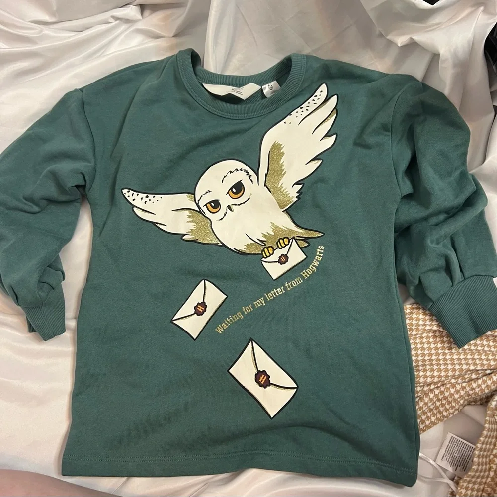 H&M Wizarding World of Harry Potter Hogwarts Pajama Set, size 6X